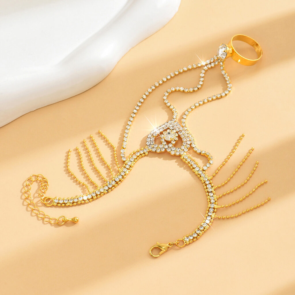 Rhinestone Butterfly Bracelet: Luxurious French-Inspired Integrated Ring-Bracelet