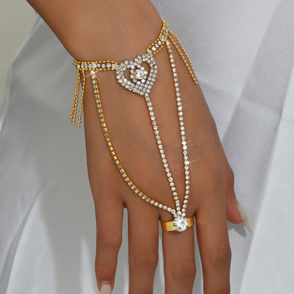 Rhinestone Butterfly Bracelet: Luxurious French-Inspired Integrated Ring-Bracelet