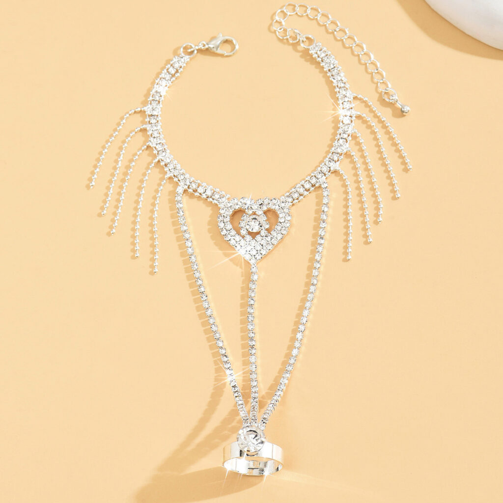 Rhinestone Butterfly Bracelet: Luxurious French-Inspired Integrated Ring-Bracelet