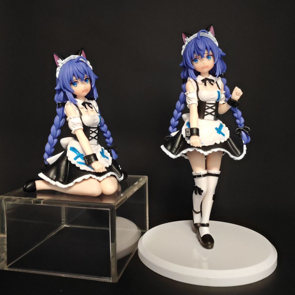 Roxy Migurdia cat-maid figurines in sitting and standing poses