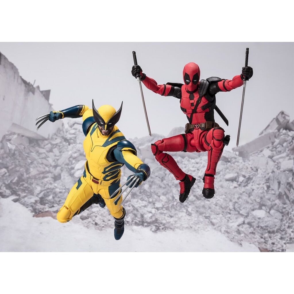 cosplayspa_wolverine_deadpool_action_figure_1e39a15d65c0490699b21ab30d9f9a30xl