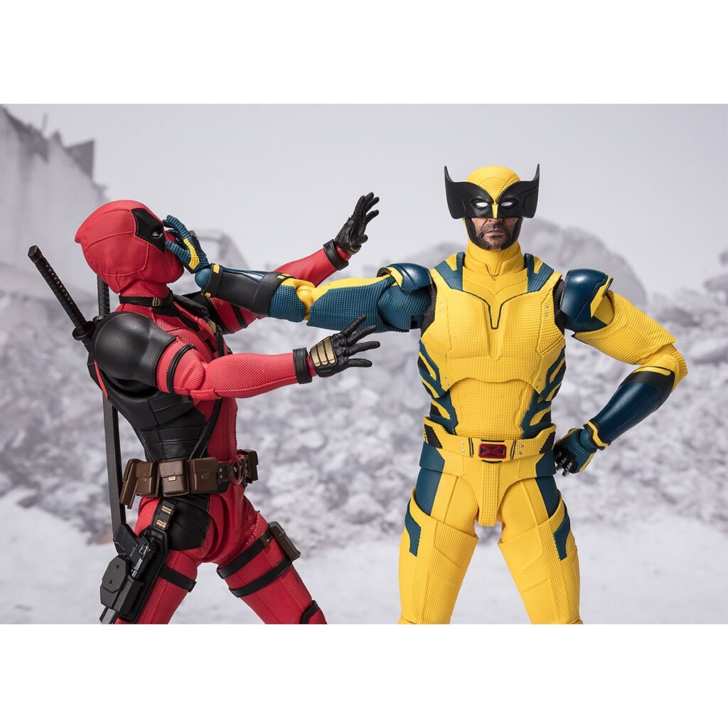 cosplayspa_wolverine_deadpool_action_figure_5162aa7f352642db8ab0cce171f9affdxl