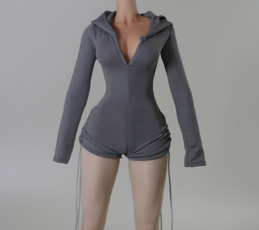 Gray DMTOYS DF099 hooded short-leg miniature romper on headless display figure, figure excluded