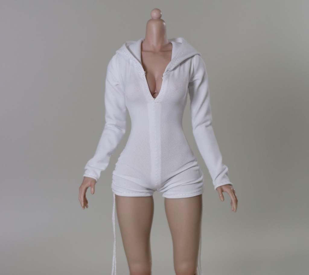 White DMTOYS DF099 miniature hooded short-leg romper on headless display figure, figure excluded