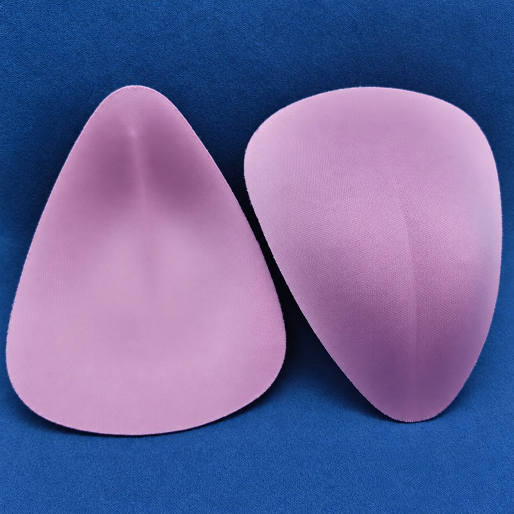 Pink smooth triangular underwear contour insert
