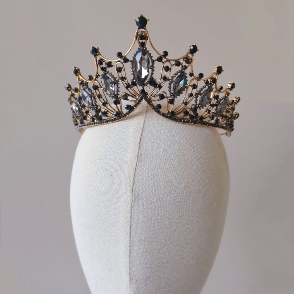 Dark Queen Pointed Crown — Crown only