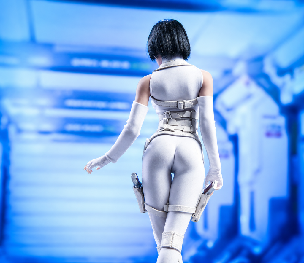 Rear harness and waist details of the white VSTOYS 1:6 assassin figure outfit; figure and weapons not included