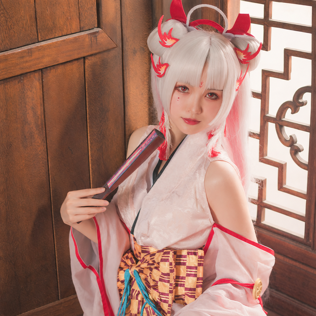 Shiranui-inspired long white and pink cosplay wig worn with costume styling